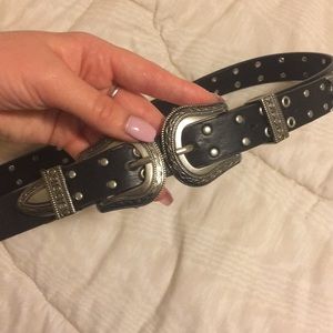 Trendy black belt size small